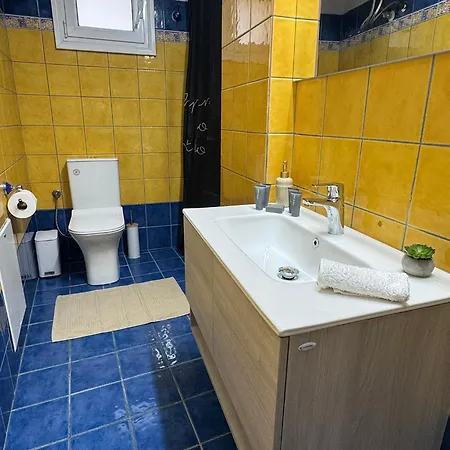 Nook 37 * Néa Ankhíalos